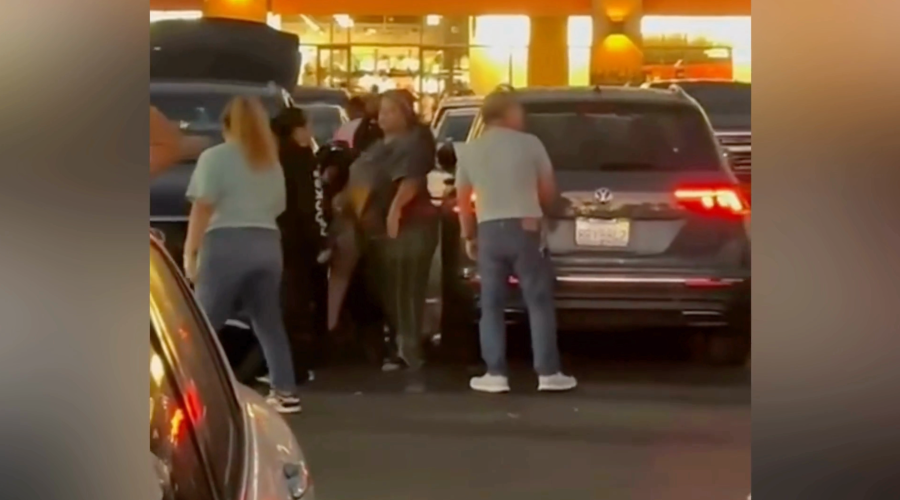 منافذ القلعة الاعتداء والسرقة