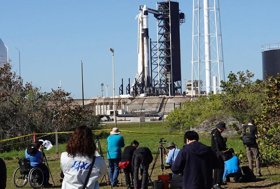تم إعداد صاروخ Spacex Falcon 9 لإطلاقه من مركز كينيدي للفضاء ، FL الأربعاء ، 12 مارس 2025. تم تحديد موعد TH Rocket (Craig Bailey / Reeuters)