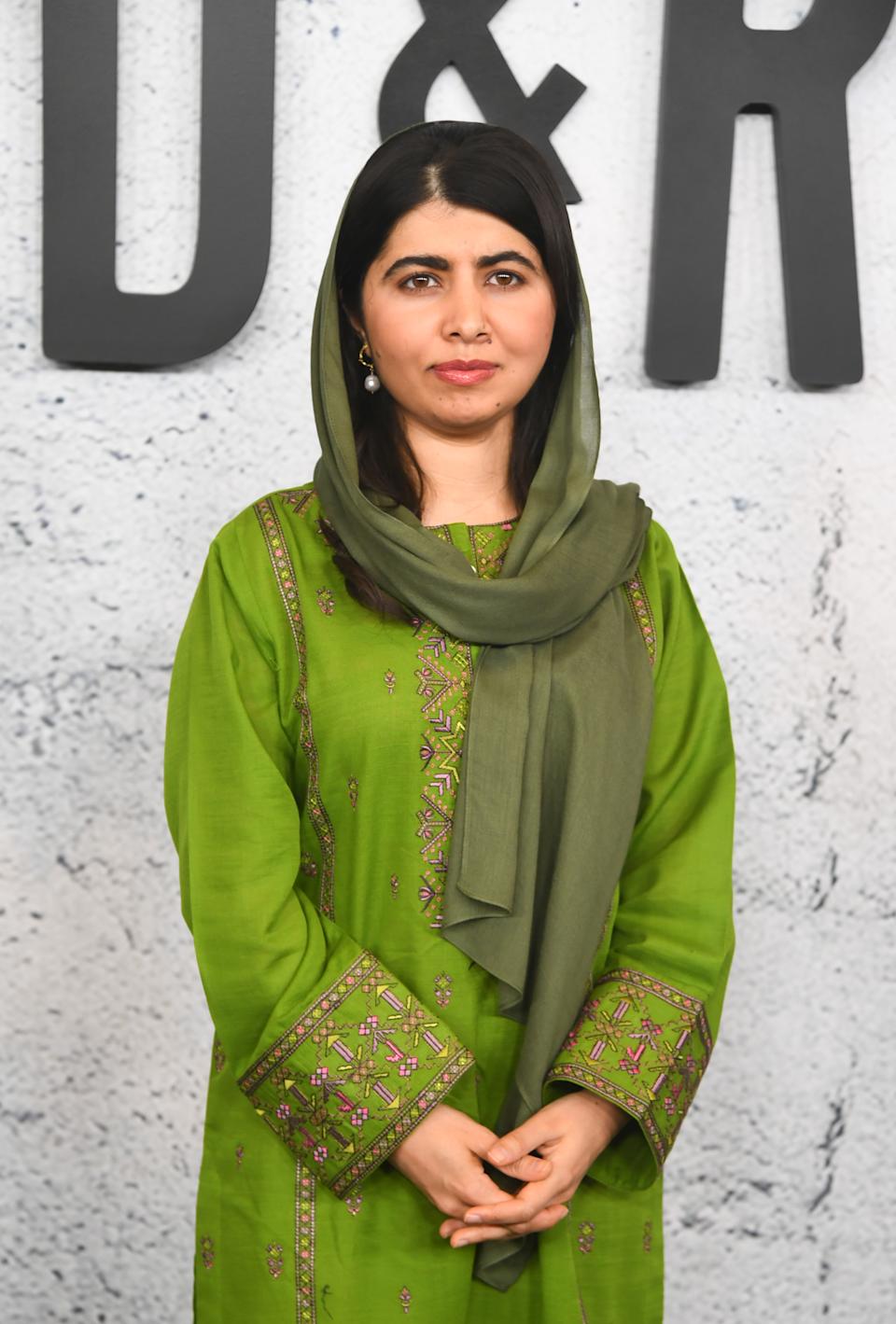 Malala Yousafzai في عرض "Bread & Roses" Los Angeles الذي أقيم في متحف Hammer في 14 نوفمبر 2024 في لوس أنجلوس ، كاليفورنيا.