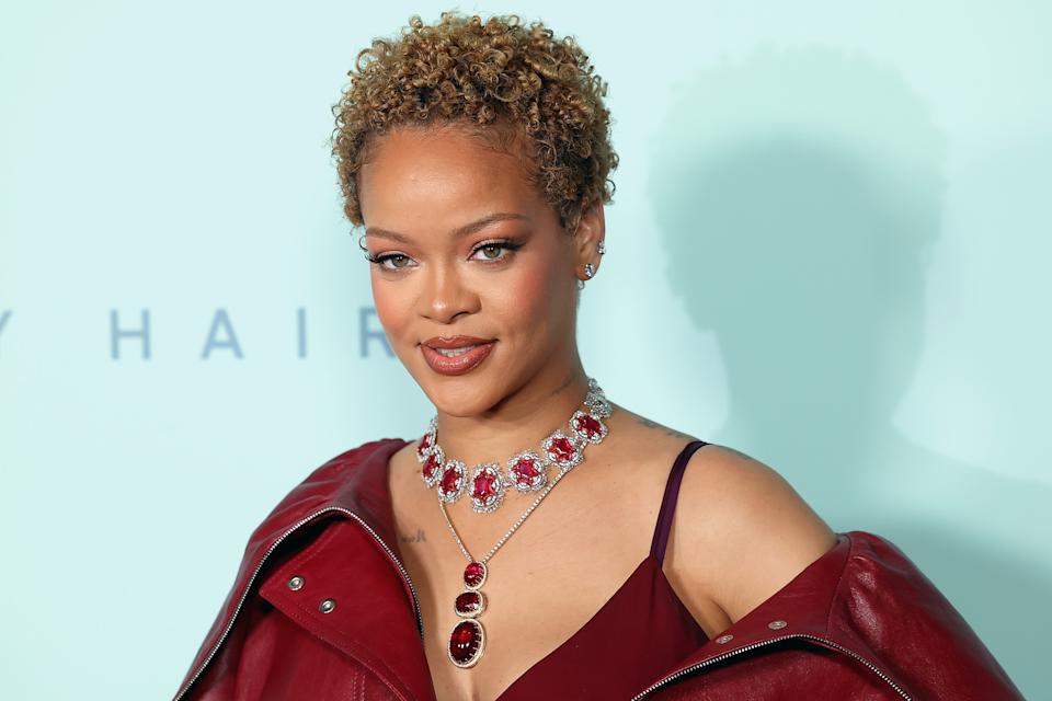 تحضر ريهانا حفل إطلاق Rihanna X Fenty Los Angeles في NYA Studios في 10 يونيو 2024 في لوس أنجلوس ، كاليفورنيا. (تصوير ليون بينيت/غيتي إيمايز)