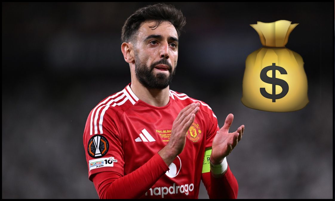 يحيي برونو فرنانديز مشجعي الرجل يونايتد بعد خسارته نهائي دوري أوروبا.