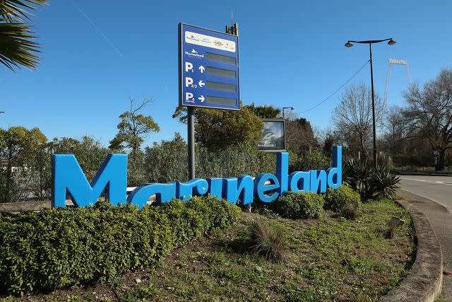 محمد سالاهيلدين عبد الحبل/anadolu عبر Getty مدخل إلى Marineland Antibes في فبراير 2025 ، بعد شهر واحد من إغلاقه
