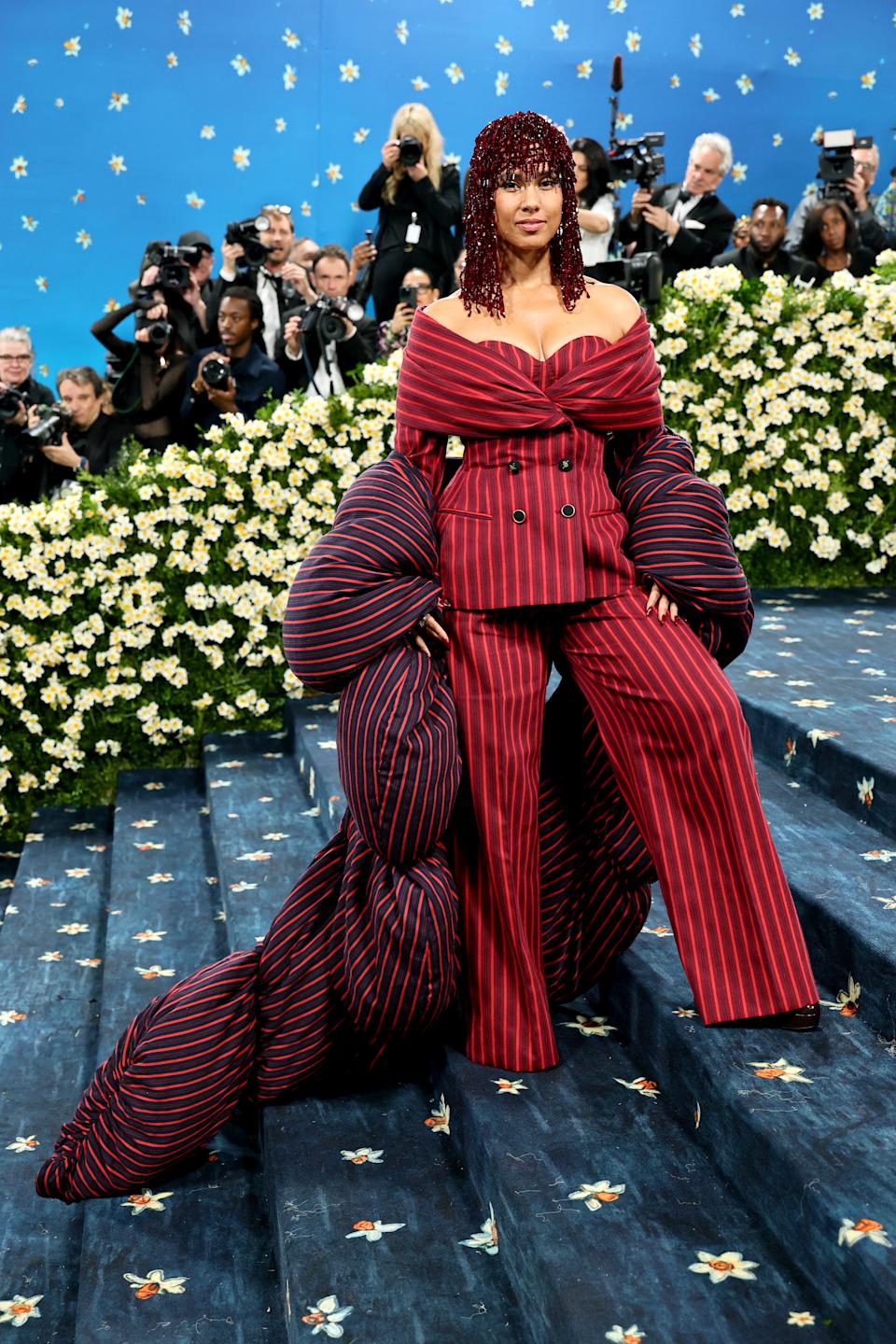 تحولت أليسيا كيز رؤوسها بملاءمةها غريب الأطوار. (ثيو وارغو/ماجيكل)