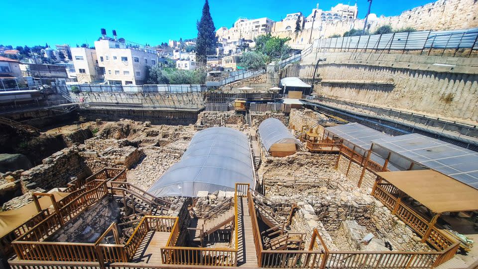 الحفريات في موقف السيارات Givati في مدينة David ، حيث تم العثور على الخاتم ، مستمرة. - Maor Ganot/City of David