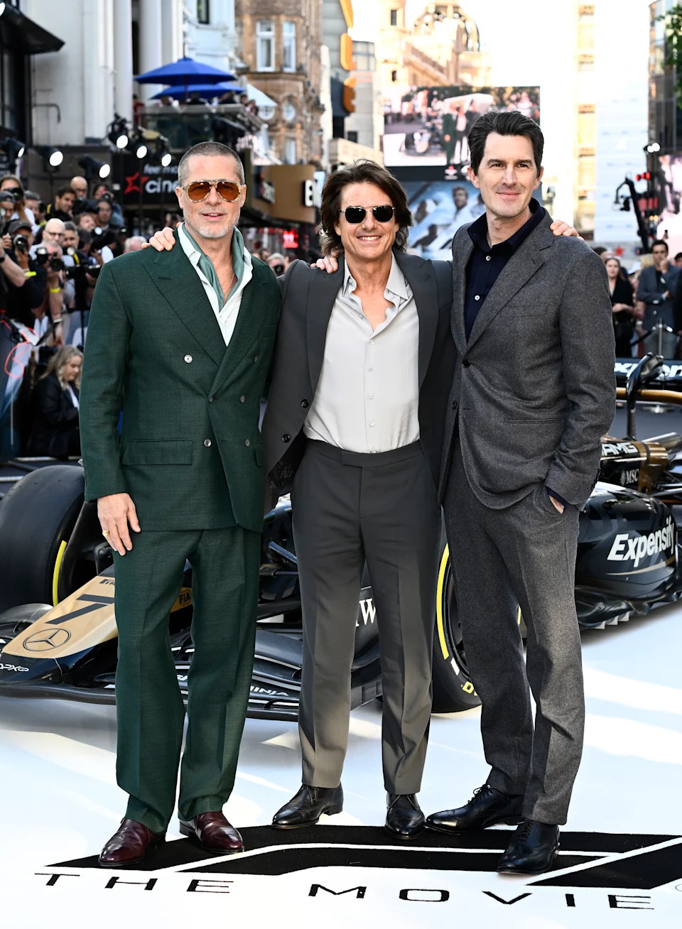 يحضر براد بيت ، توم كروز وجوزيف كوسينسكي العرض الأول الأوروبي لـ F1: الفيلم في 23 يونيو 2025 في لندن ، إنجلترا.