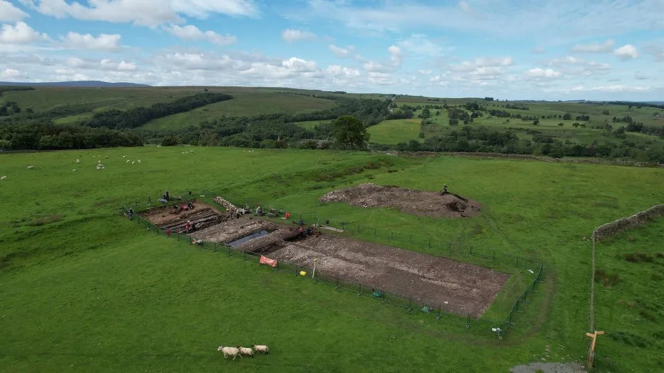بدأ التنقيب عن حصن Magna في عام 2023. - The Vindolanda Trust