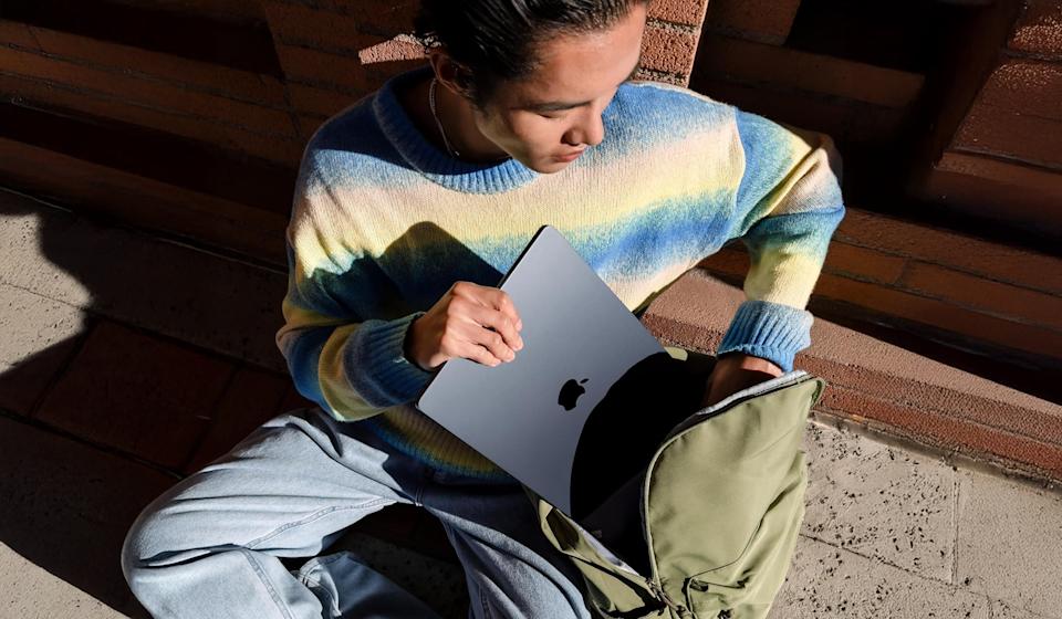 13 بوصة MacBook Air