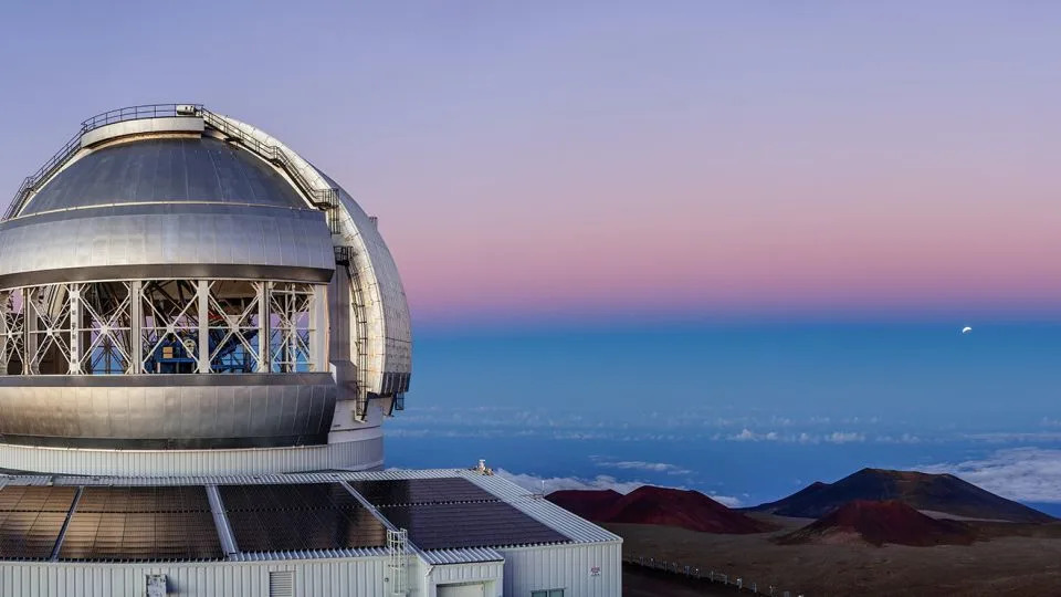 يقع Gemini North ، نصف مرصد الجوزاء الدولي ، في هاواي. - Jason K. Chu/International Gemini Observatory/Noirlab/NSF/Aura