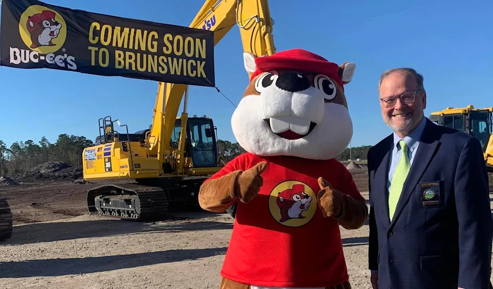 Buc-ee في جورجيا: موقع برونزويك يختفي رسميًا في 29 يناير 2024. ستجلب السلسلة التي تتخذ من تكساس مقراً لها 200 وظيفة إلى المنطقة.