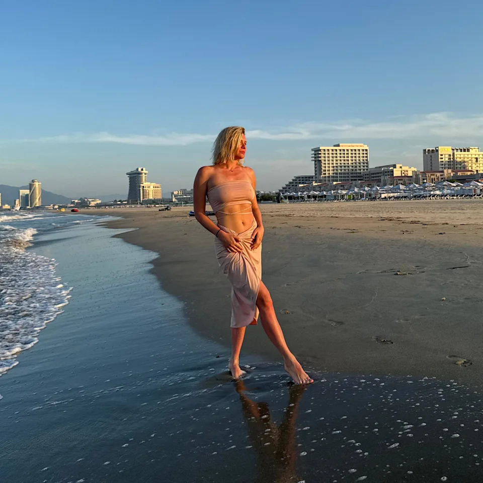 Anastasia samsonova في منتجع Wonsan Kalma Beach