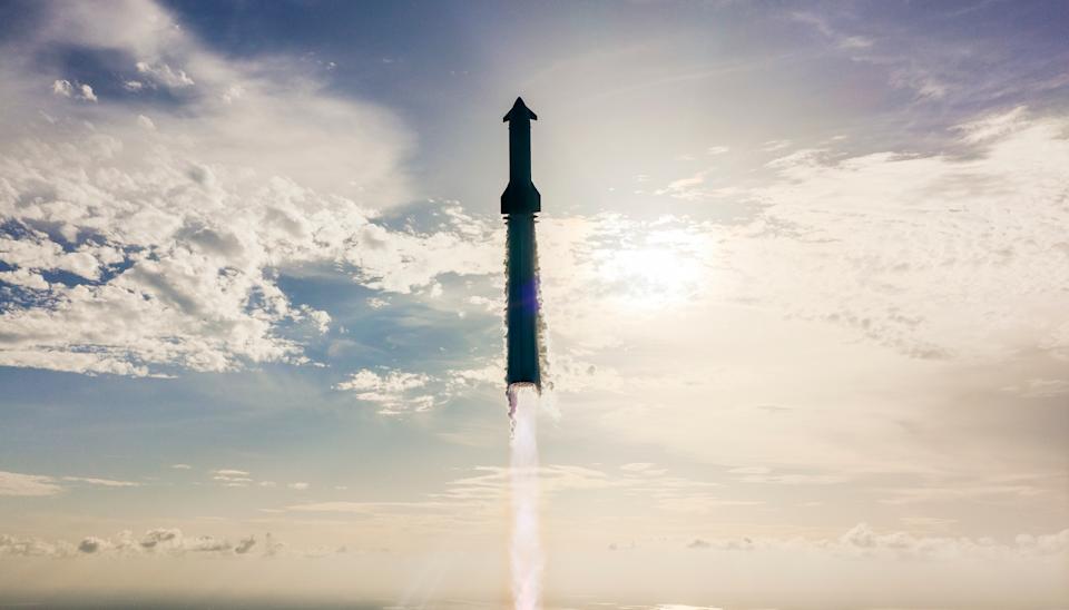 تنطلق Megarocket من SpaceX في رحلة اختبارها العاشرة ، في 26 أغسطس 2025.