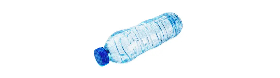 زجاجة ماء.