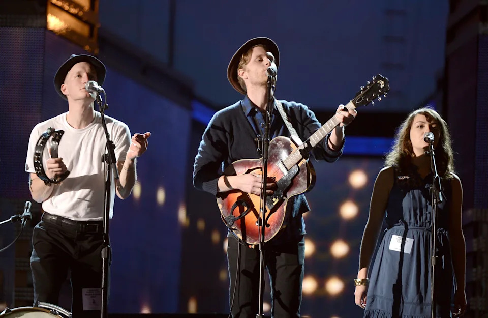 Jeremiah Fraites ، Wesley Schultz ، و Neyla Pekarek of the Lumineers.
