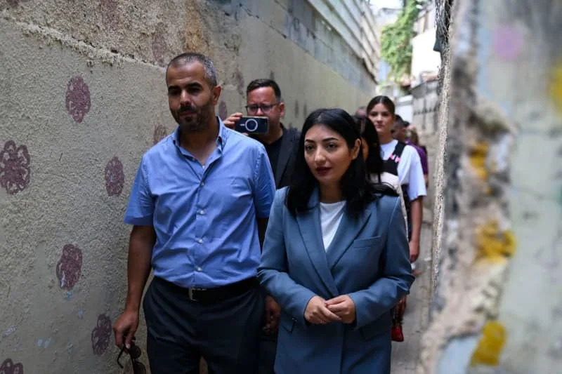 يزور Reem Alabali Radovan (R) ، الوزير الألماني للتعاون الاقتصادي والتنمية ، حي Silwan في القدس الشرقية. Katharina Kausche/DPA