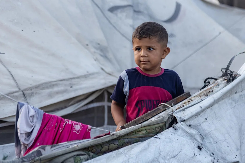 تقول وكالة الإحصاءات الفلسطينية (AFP/Getty) إن ما يصل إلى 40،000 طفل قد فقد أحد الوالدين أو كلاهما