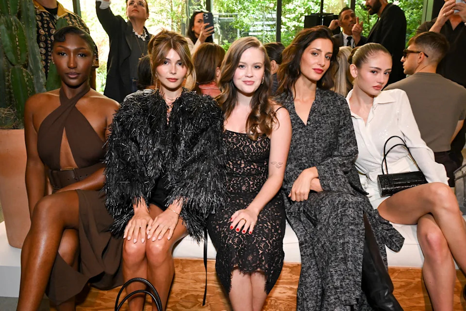 من اليسار: Isan Elba و Olivia Jade Giannulli و Ava Phillippe و Audrey McGraw و Leni Olumi Klum.