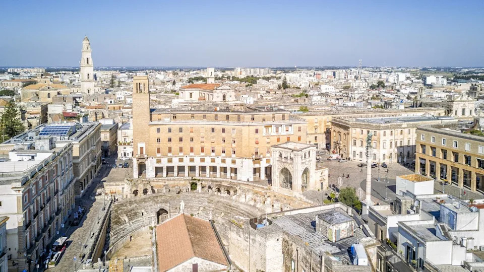 وسط مدينة ليتشي التاريخي في بوليا، إيطاليا