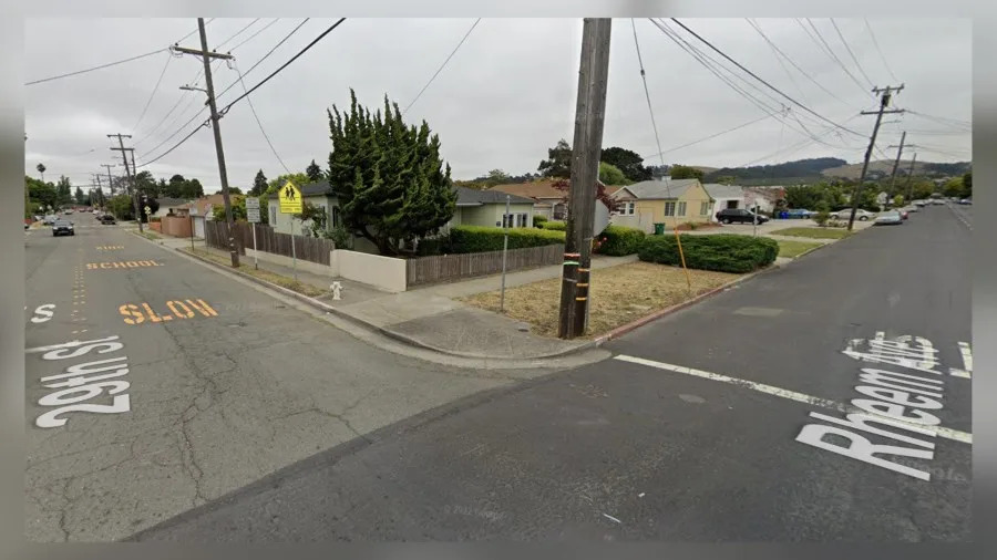 محامي كاليفورنيا يقتل صديقته السابقة أمام أطفالها