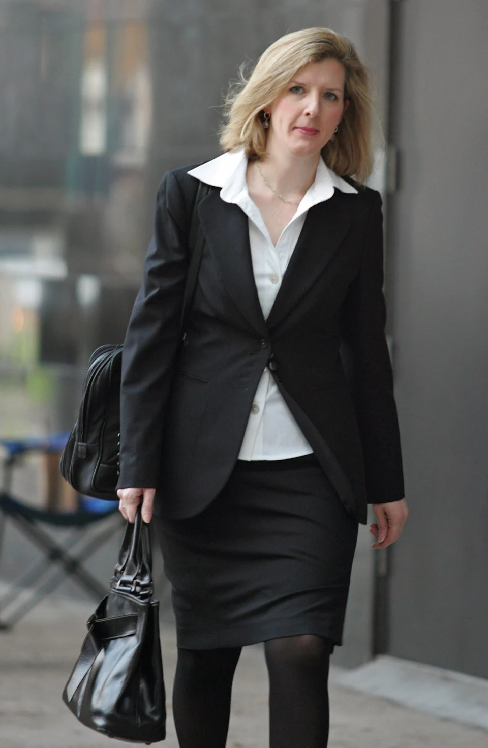 كاثرين روملر، المدعي العام الفيدرالي في ذلك الوقت، تصل إلى المحكمة الفيدرالية في اليوم الأول لاختيار هيئة المحلفين في محاكمة إنرون في هيوستن في 30 يناير 2006.