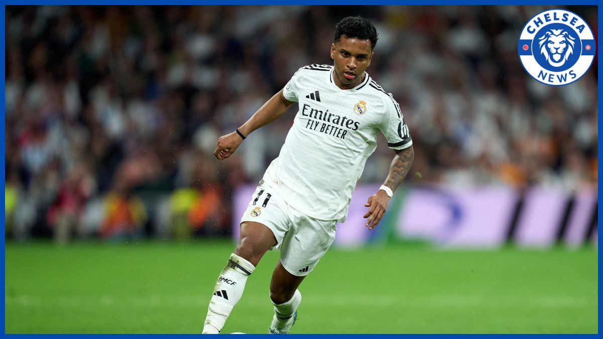 رودريغو يذهب بشعار تشيلسي. (تصوير أنجيل مارتينيز / غيتي إيماجز)