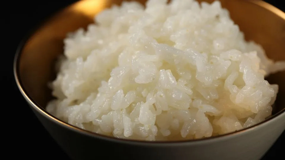 وعاء مطبوخ طازج من كينماي بريميوم. - شركة تويو رايس