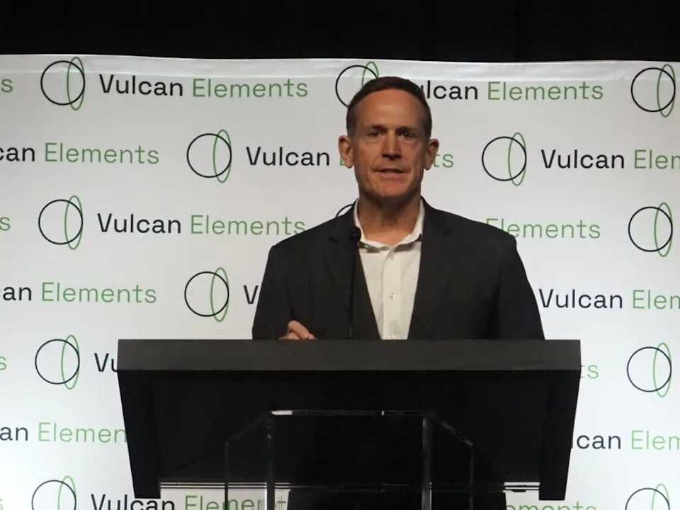 قال السناتور تيد بود (الحزب الجمهوري الجمهوري) إن أهمية منشأة المغناطيس الأرضية النادرة الجديدة تكمن في