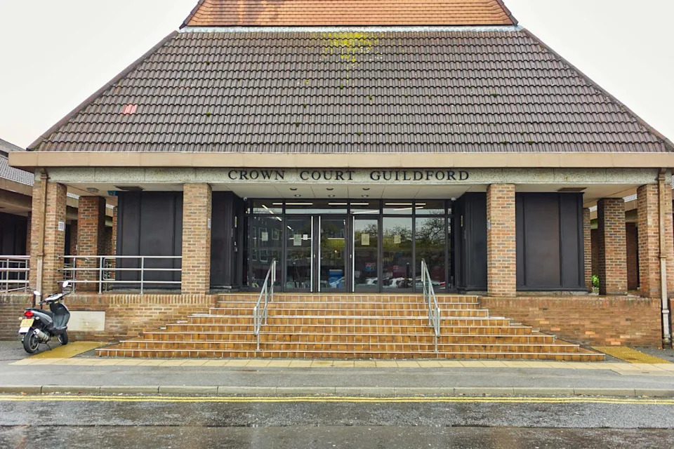 الحكم على توماس والر في محكمة جيلدفورد كراون (Alamy/PA)