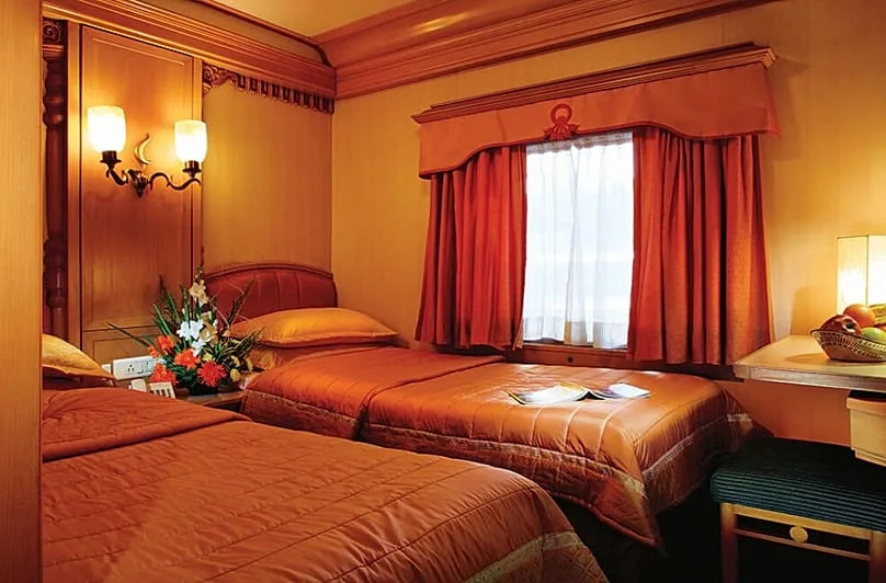 مقصورة في قطار Golden Chariot