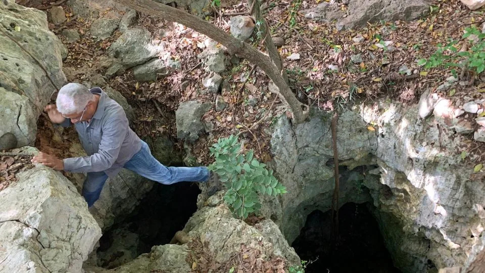 اكتشف عالم الحفريات خوان ألمونتي ميلان الكهف لأول مرة في جزيرة هيسبانيولا. - بإذن من لازارو فينيولا لوبيز