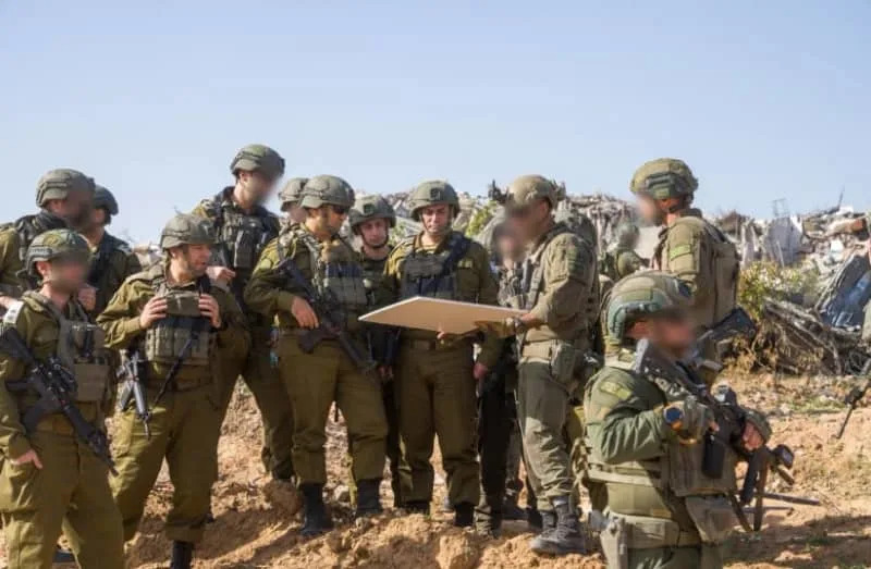 رئيس أركان جيش الدفاع الإسرائيلي اللفتنانت جنرال. إيال زمير يجري تقييما للوضع في قطاع غزة، 7 ديسمبر، 2025. (مصدر: IDF SPOKESPERSON'S UNIT)