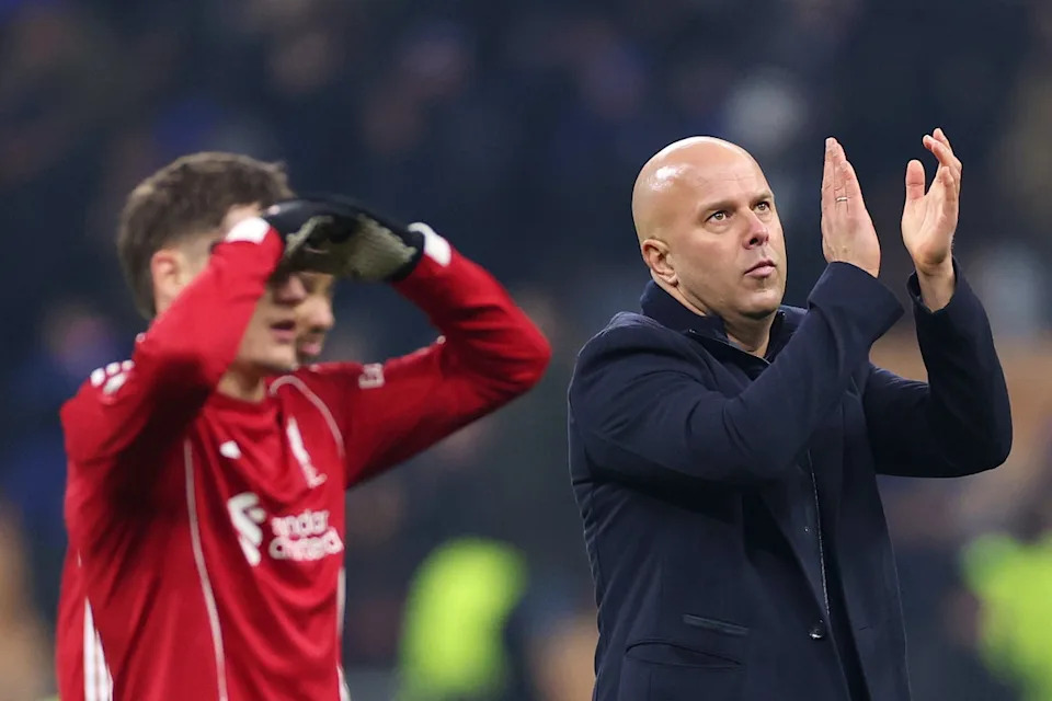 آرني سلوت أحب ما رآه بعد تغيير نظام ليفربول (غيتي)