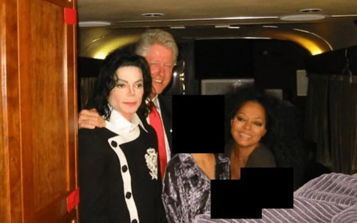 كلينتون مع مايكل جاكون