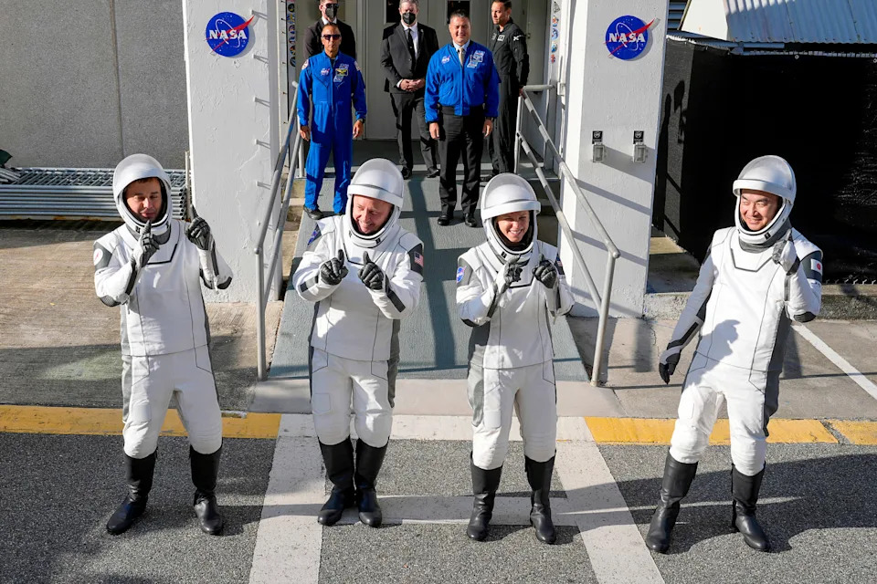 إطلاق طاقم SpaceX (جون راو / AP)