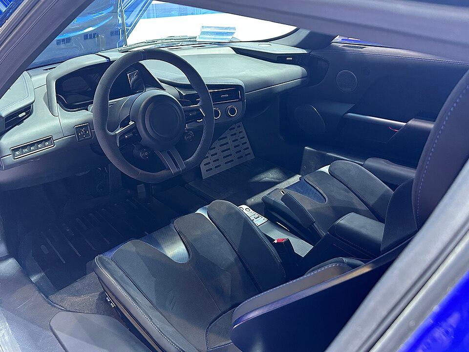 JMEV (SC) 01 من الداخل.