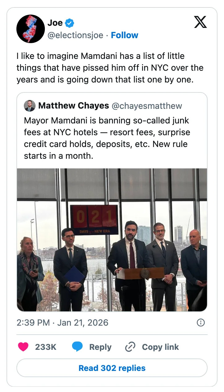 قم بالتغريد مع اقتباس حول الحظر الذي فرضته مدينة نيويورك على "رسوم غير المرغوب فيه" في المنتجعات والفنادق مثل الودائع. القاعدة الجديدة تبدأ خلال شهر