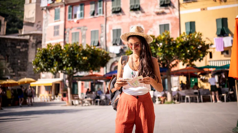 استكشاف السياحية سينك تير