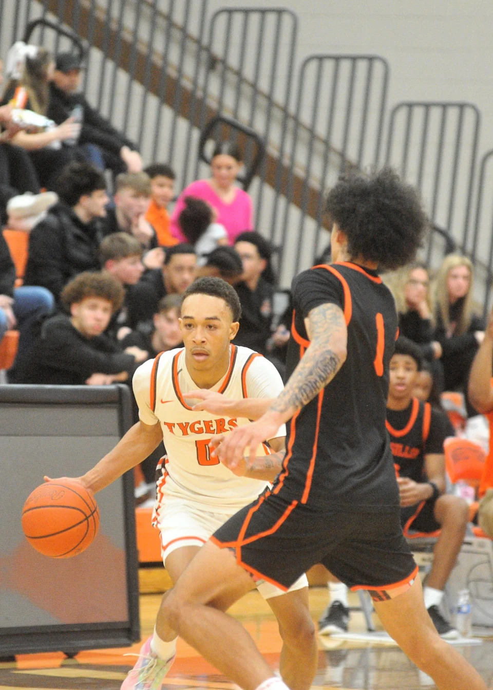 يتطلع دافيون ماك من مانسفيلد سينيور إلى تجاوز جيو جاكسون جونيور من ماسيلون واشنطن.