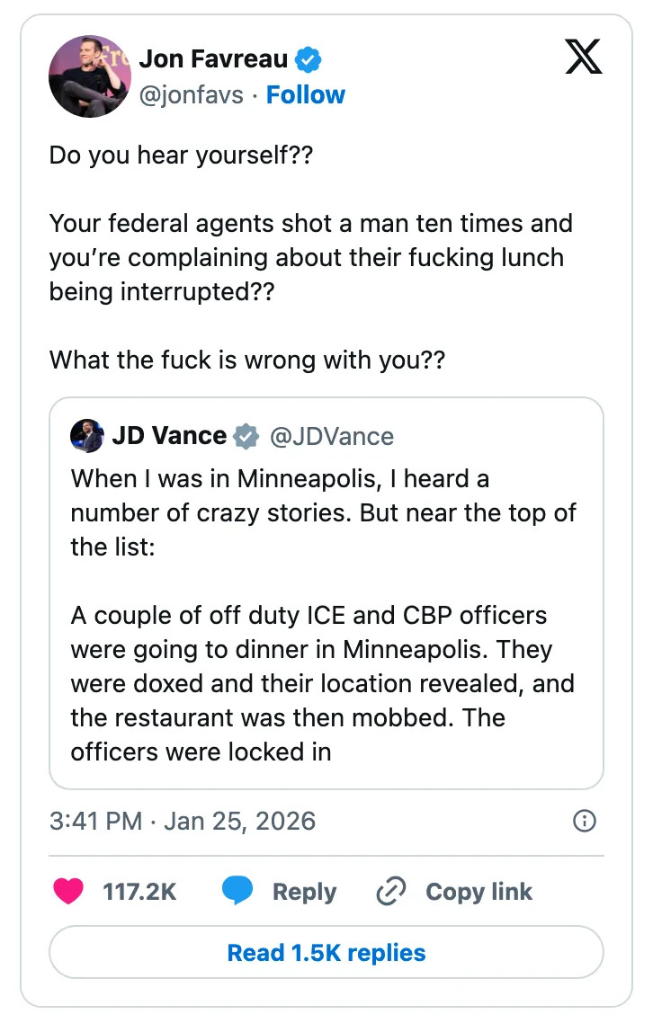 تغريدة جون فافريو تعبر عن انتقادات لرد العملاء الفيدراليين على حادث إطلاق النار، في إشارة إلى تغريدة جي دي فانس حول الضباط خارج الخدمة