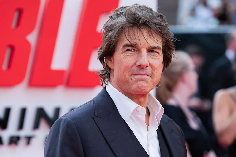 توم كروز في العرض الأول لفيلم Mission Impossible Dead Reckoning في لندن، المملكة المتحدة