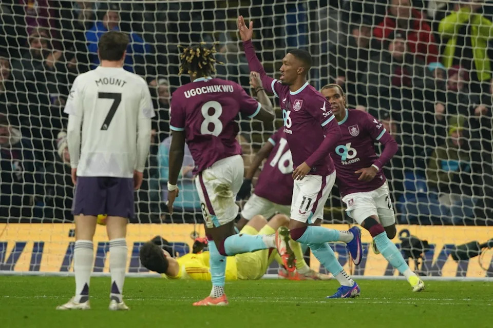 البديل جايدون أنتوني أدرك التعادل بعد دقائق من نزوله (أ ف ب)